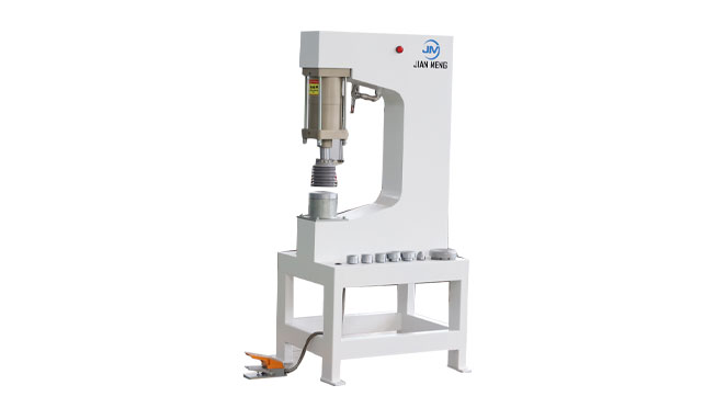Macchina di formazione pneumatica PMF400