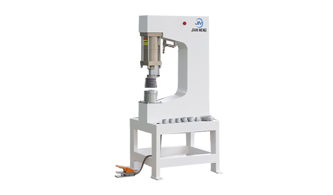 Macchina di formazione pneumatica PMF400